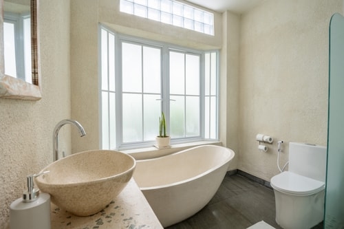 1BR Studio | Pool Access & Near GWK & Beaches
